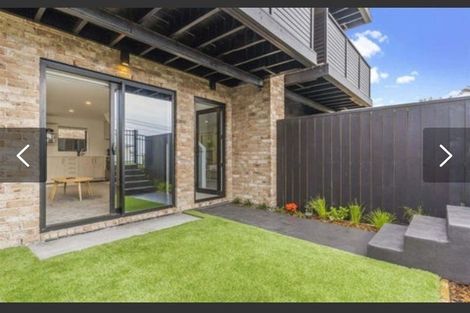 Photo of property in 2/137 View Road, Sunnyvale, Auckland, 0612