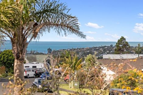 Photo of property in 4 Wentwood Place, Torbay, Auckland, 0630