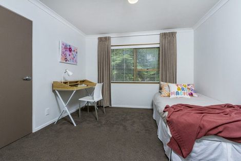 Photo of property in 6 Menear Lane, Hillcrest, Auckland, 0627
