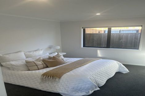 Photo of property in 10 Wheat Street, Jacks Point, Queenstown, 9371