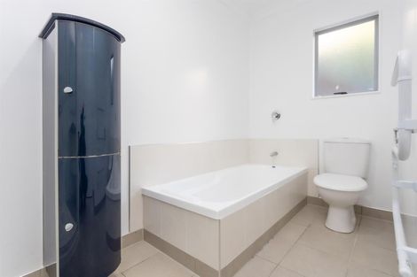 Photo of property in 32 Monte Cassino Place, Birkdale, Auckland, 0626