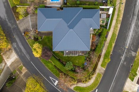 Photo of property in 2 Puketutu Grove, Motueka, 7120