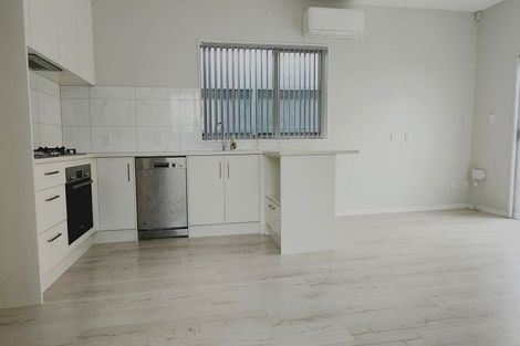 Photo of property in 27 Matakohe Road, Westgate, Auckland, 0814