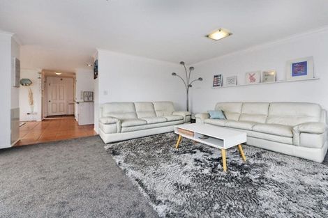 Photo of property in 147a View Road, Sunnyvale, Auckland, 0612