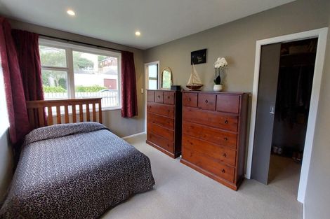 Photo of property in 99 Parkvale Road, Karori, Wellington, 6012