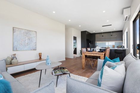 Photo of property in 85b Lake Panorama Drive, Henderson Valley, Auckland, 0614