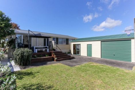 Photo of property in 4 Kelvin Place, Westown, New Plymouth, 4310