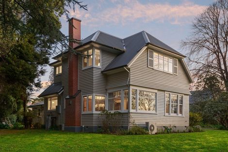 Photo of property in 152 North Parade, Richmond, Christchurch, 8013