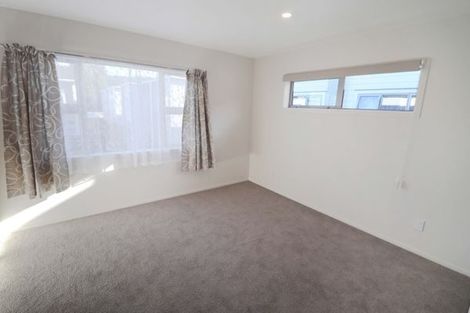 Photo of property in 1119e High Street, Taita, Lower Hutt, 5011
