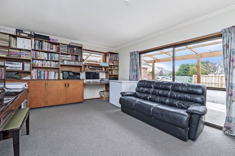 Photo of property in 32 Middleton Road, Upper Riccarton, Christchurch, 8041