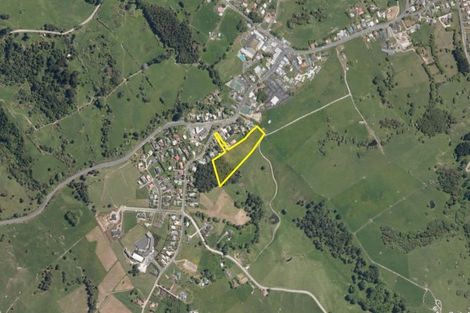 Photo of property in 6 Whaka Street, Maungaturoto, 0520