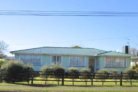Photo of property in 35 Cosgrave Road, Papakura, 2110