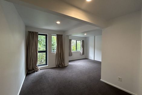 Photo of property in 29 Lawson Place, Mount Victoria, Wellington, 6011