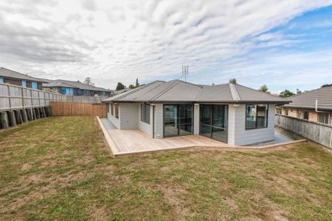 Photo of property in 17 Ribbonwood Close, Te Kauwhata, 3710