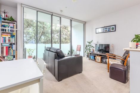 Photo of property in Halsey Apartments At Lighter Quay, 212/77 Halsey Street, Auckland Central, Auckland, 1010