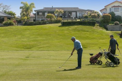 Photo of property in 54 Links View Drive, Omokoroa, 3114