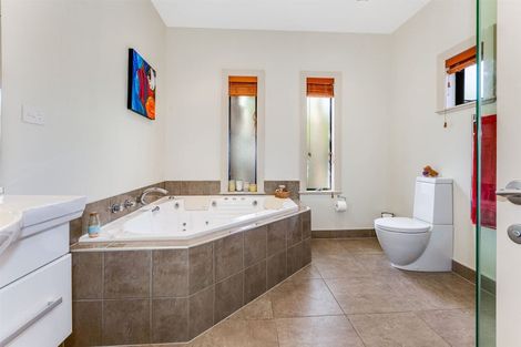 Photo of property in 16 Kahurangi Heights, Aotea, Porirua, 5024