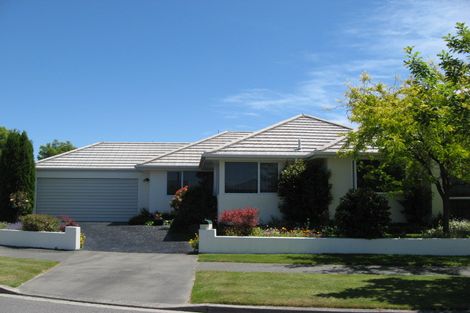 Photo of property in 37a Berkshire Drive, Avonhead, Christchurch, 8042