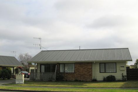 Photo of property in 32 Spriggs Crescent, Greenmeadows, Napier, 4112