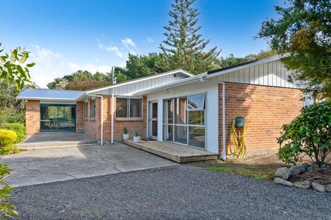 Photo of property in 620 Western Lake Road, Western Lake, Featherston, 5773