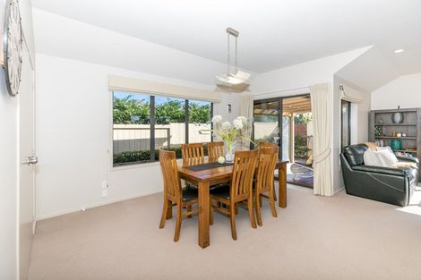 Photo of property in 6 Coleraine Drive, Rototuna, Hamilton, 3210
