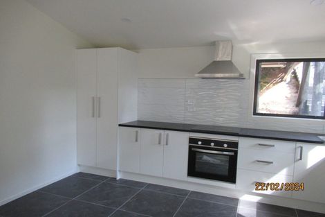 Photo of property in 5 Fernhaven Place, Massey, Auckland, 0614