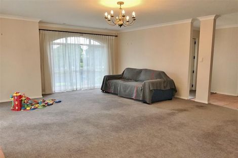 Photo of property in 5 Castlehill Court, Wattle Downs, Auckland, 2103