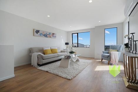 Photo of property in 20b Crestview Rise, Papakura, 2110