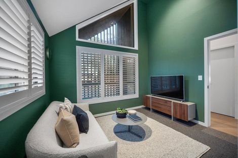 Photo of property in 23 Otakau Road, Milford, Auckland, 0620