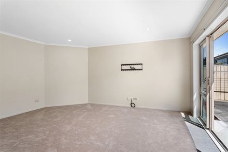 Photo of property in 3 Reeves Road, Rangiora, 7400