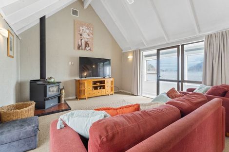 Photo of property in 10 Mamaku Street, Paraparaumu, 5032