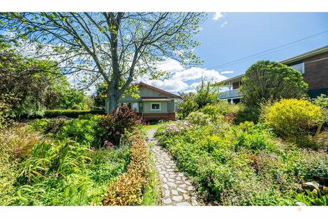 Photo of property in 4 Exeter Street, Waimate, 7924