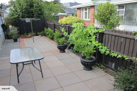 Photo of property in 1/5 Milnebank Street, Upper Riccarton, Christchurch, 8041