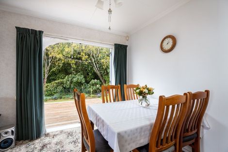 Photo of property in 68 Riversdale Drive, Merrilands, New Plymouth, 4312