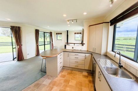 Photo of property in 1200 Redhill Road, Te Kopuru, Dargaville, 0371