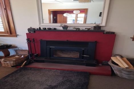 Photo of property in 14 Wyndham Street, Carterton, 5713