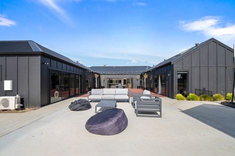 Photo of property in 137 Mchardie Road, Bulls, 4894