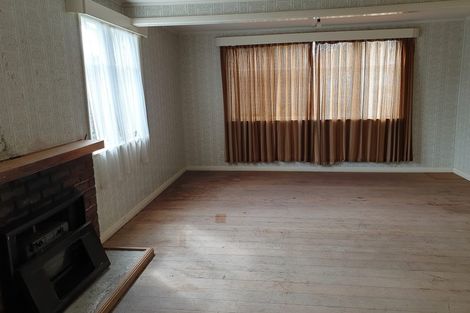 Photo of property in 72 Alexandra Street, Marton, 4710