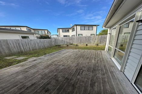 Photo of property in 68 Craigs Way, Hobsonville, Auckland, 0616