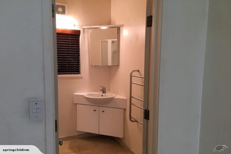 Photo of property in 86 Hattaway Avenue, Bucklands Beach, Auckland, 2012