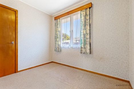 Photo of property in 5 Cobham Crescent, Kelston, Auckland, 0602