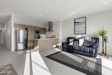 Photo of property in 13a Nellie Drive, Kumeu, 0810