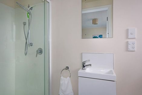 Photo of property in 12 Henry Curd Terrace, Pukekohe, 2120