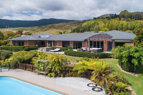 Photo of property in 16 Highfield Grove, Richmond, 7020