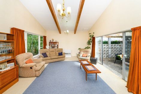 Photo of property in 18a Campbell Street, Feilding, 4702