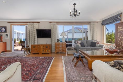 Photo of property in 24 Newry Road, Raumati Beach, Paraparaumu, 5032