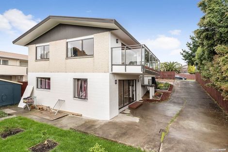 Photo of property in 19 Anna Watson Road, Half Moon Bay, Auckland, 2012