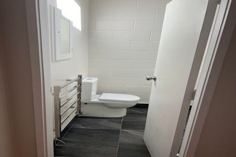 Photo of property in 3a Oakleigh Street, Maungaraki, Lower Hutt, 5010