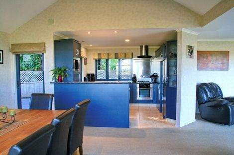 Photo of property in 311 Croydon Road, Midhirst, Stratford, 4394