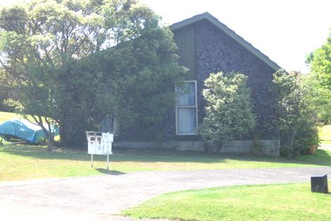 Photo of property in 1/18 Gladys Avenue, Glenfield, Auckland, 0629